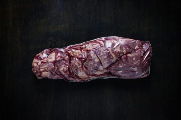 LOMO ENTERO CON CORDON  DE PASTURA X KILO $47300 ENVASADO AL VACÍO -EL ORÍGEN- EL PRECIO FINAL SE AJUSTA AL PESO PESO APROX 2 KILOS-